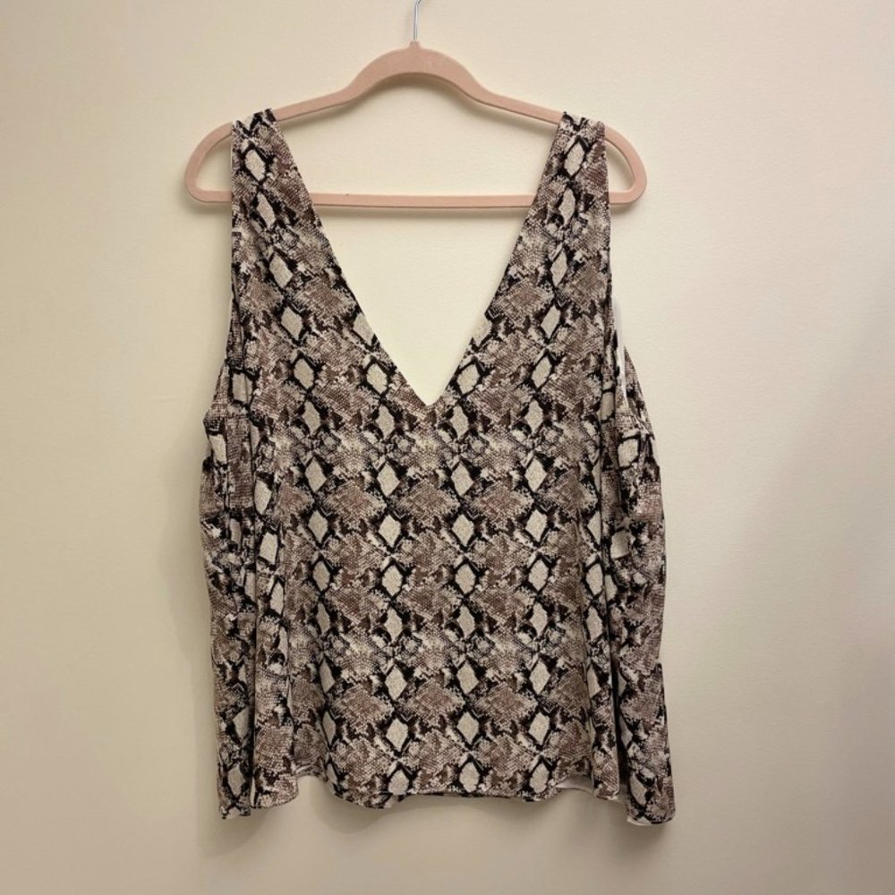 Leith Plus Size Snakeskin Print V-Neck Lined Tank Top